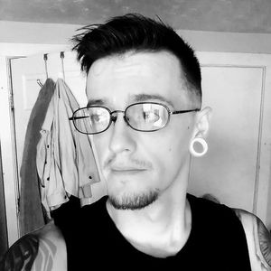 Meet your Posher, Aaron